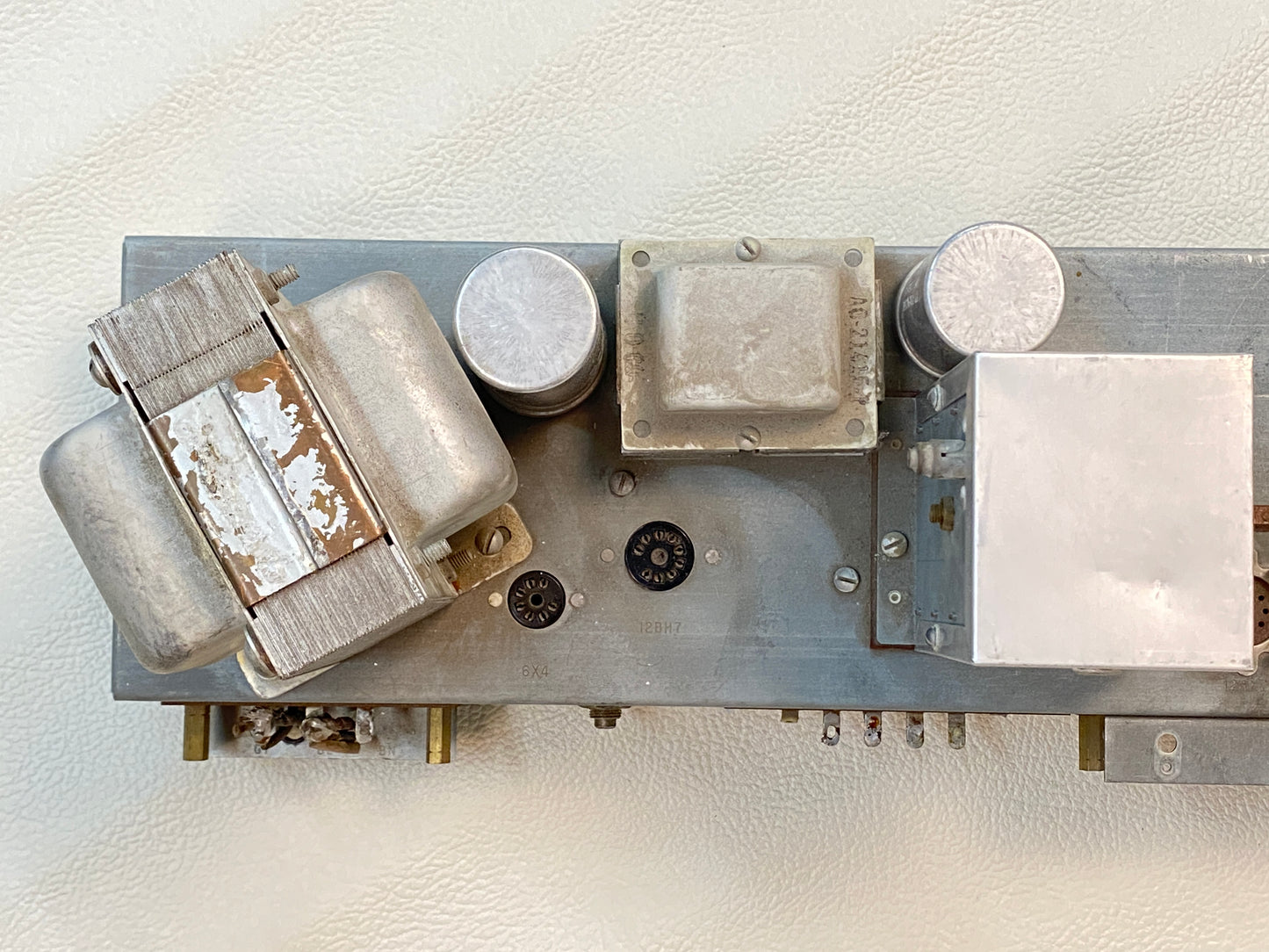 Hammond AO-28 Vintage Tube Organ Pre-Amplifier for B3, A-100