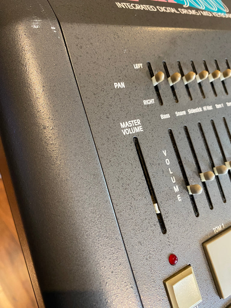 Linn 9000 Digital Drum Machine / MIDI Recorder Vintage 1980s Forat Refurbished