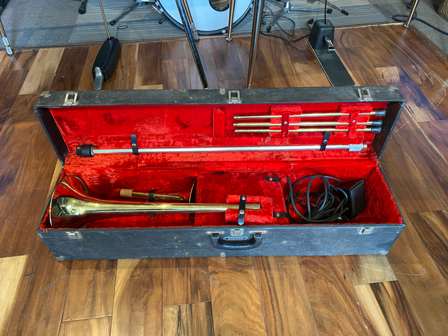 Wurlitzer 7100 Solid State Stereo Vintage 8x8” Amp & 7250 Brass Horn 1960s