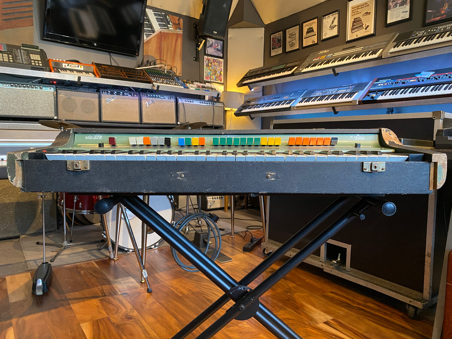 Farfisa VIP 370 Vintage Combo Organ Italy 1970s Pro Serviced