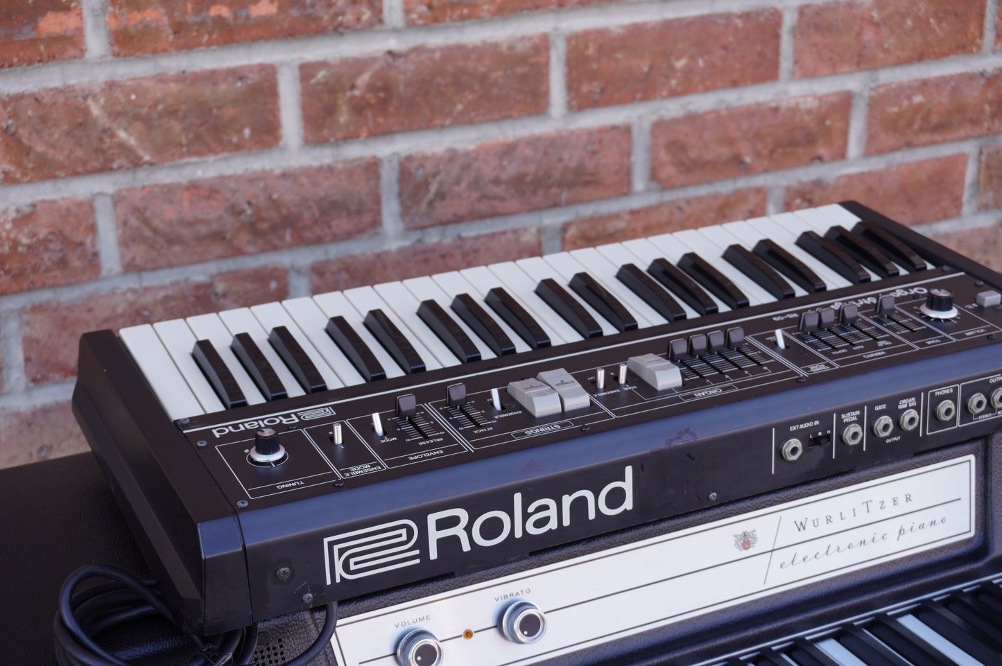 Roland RS-09 String and Organ Synthesizer