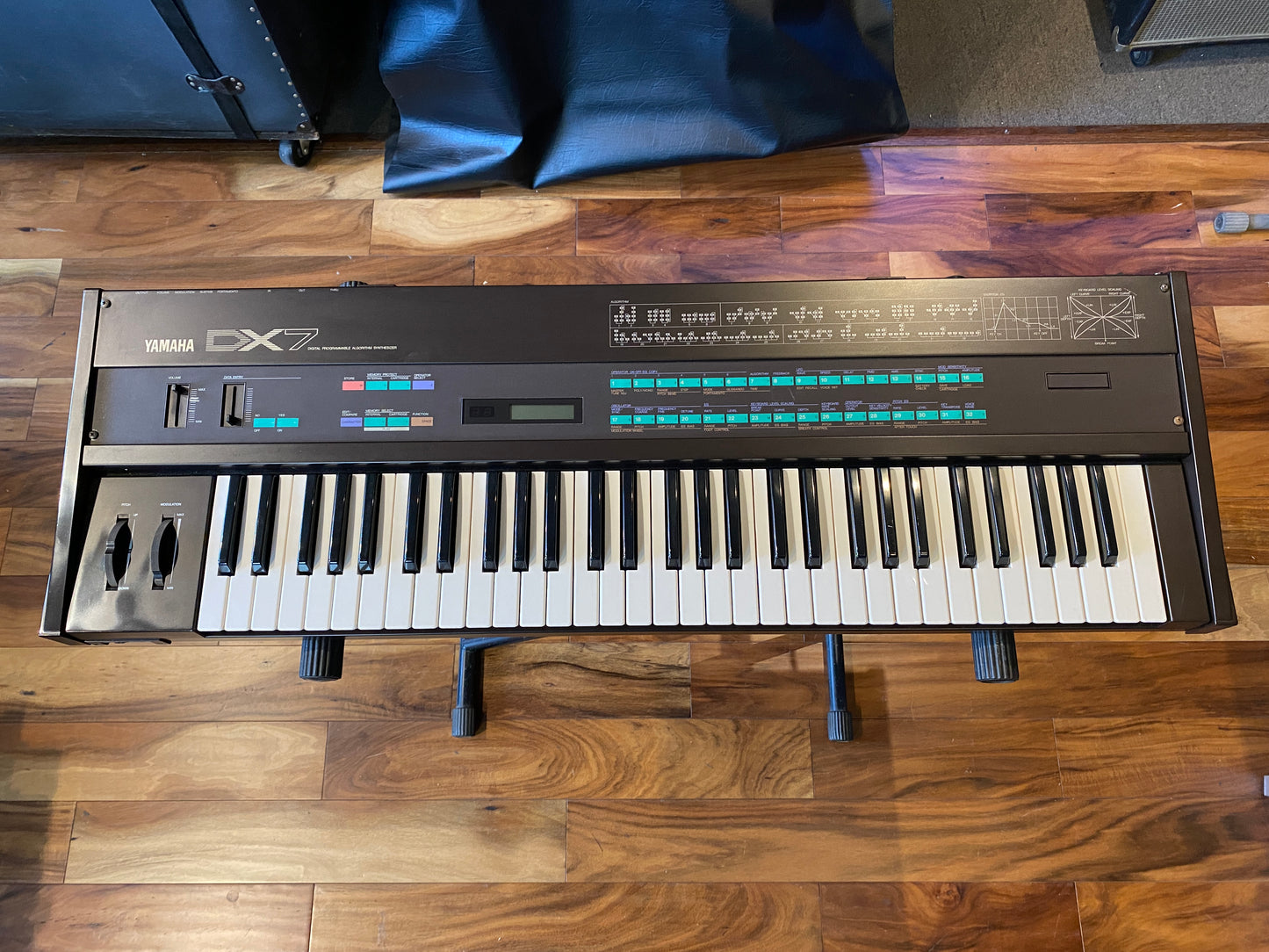 Yamaha DX7 Vintage 61-Key Digital FM Synthesizer Keyboard 1980s Pro Serviced