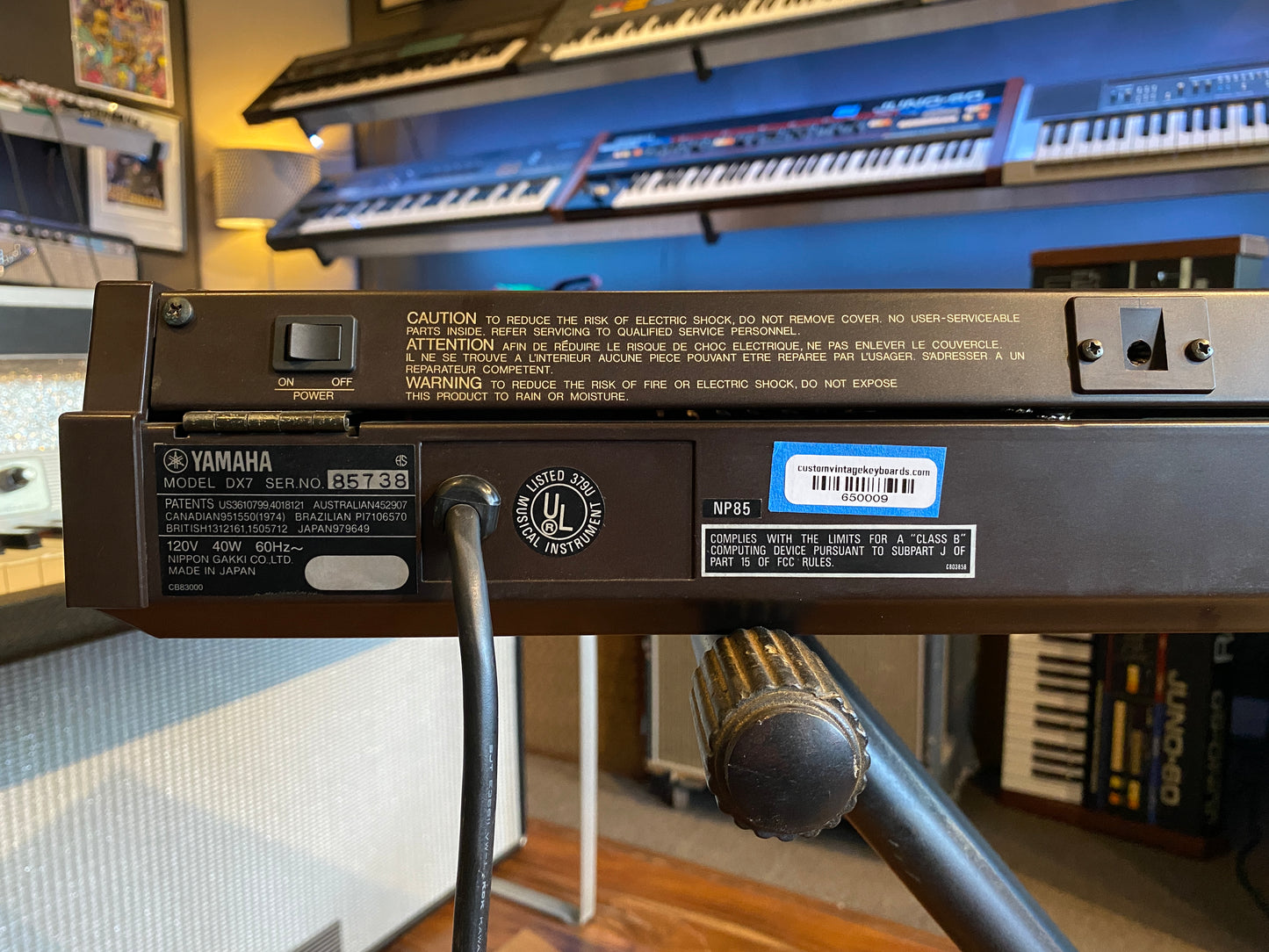 Yamaha DX7 Vintage 61-Key Digital FM Synthesizer Keyboard 1980s Pro Serviced