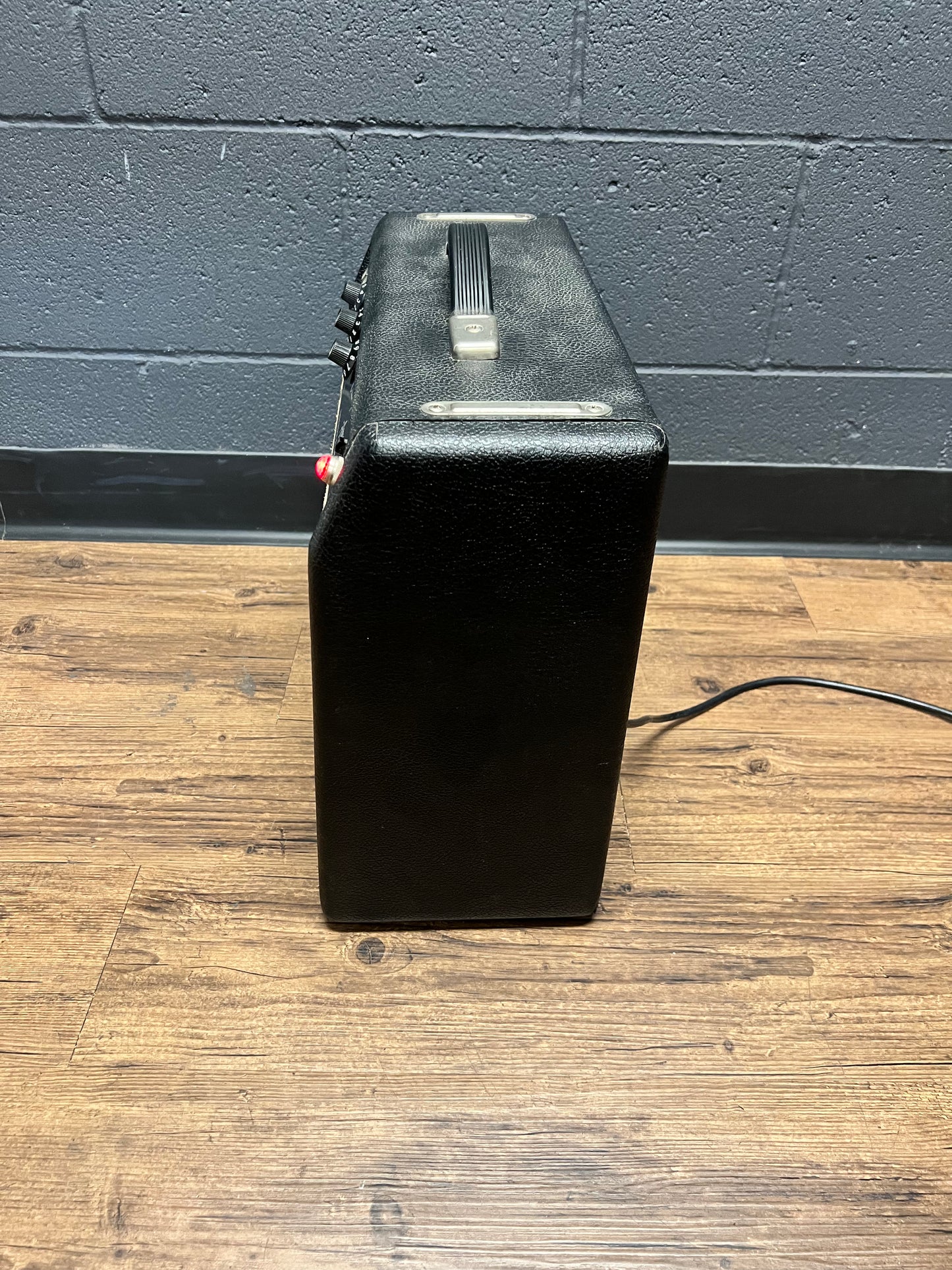 1965’ Fender ‘Blackface’ Champ Amp vintage original serviced