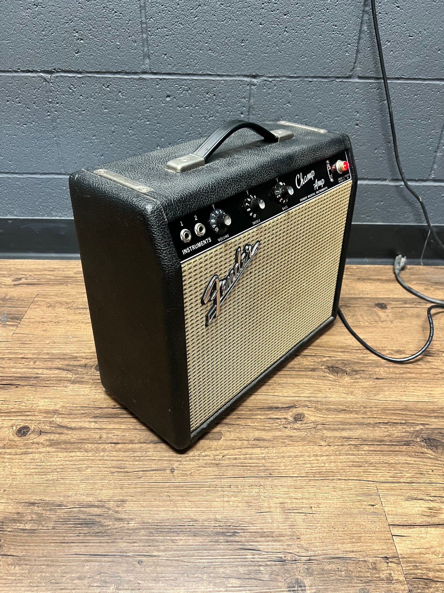 1965’ Fender ‘Blackface’ Champ Amp vintage original serviced