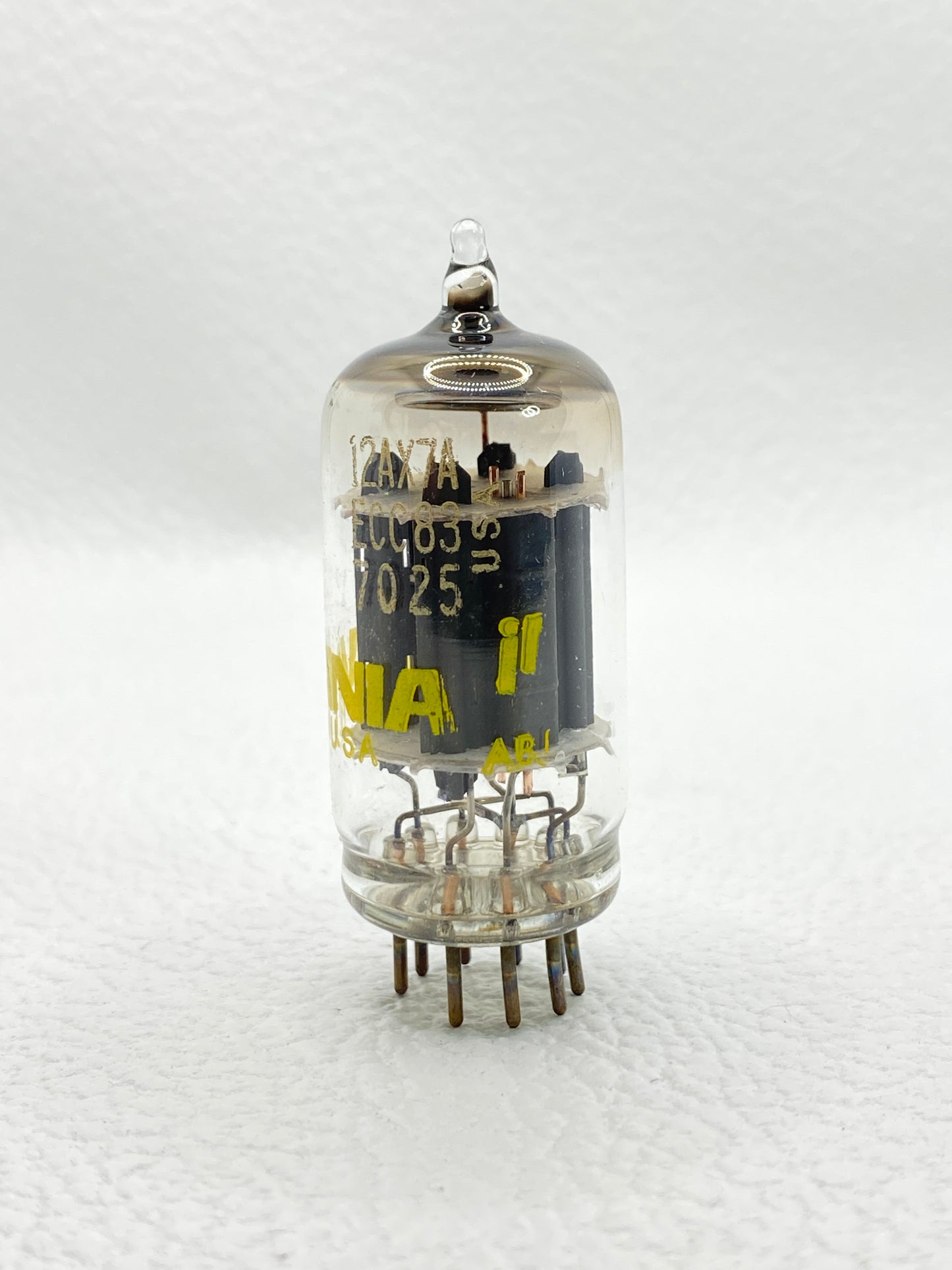 Sylvania 12AX7A / ECC83 / 7025 Vintage Preamp Vacuum Tube USA