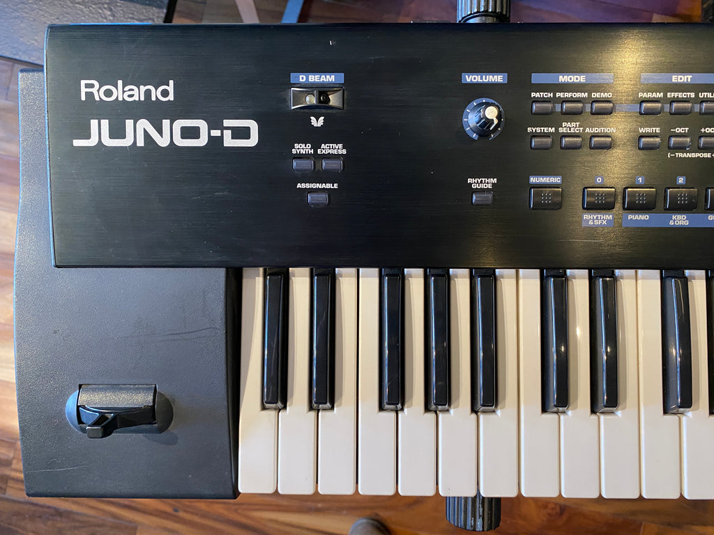 Roland Juno-D 61-Key Synthesizer Keyboard 2004