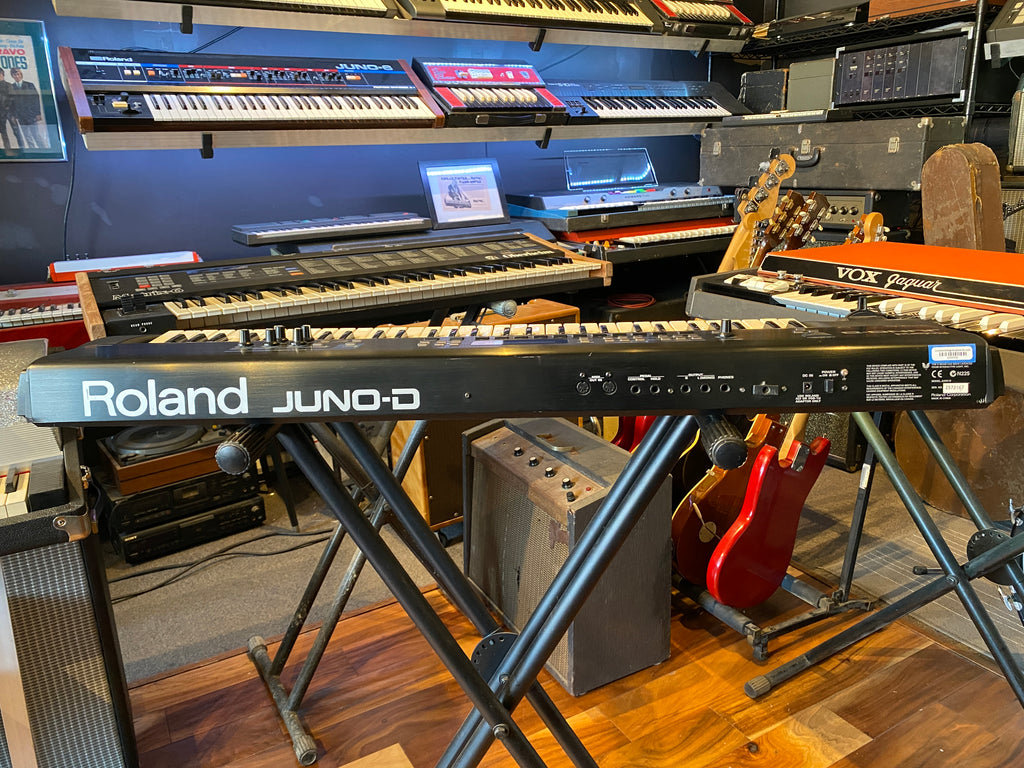 Roland Juno-D 61-Key Synthesizer Keyboard 2004