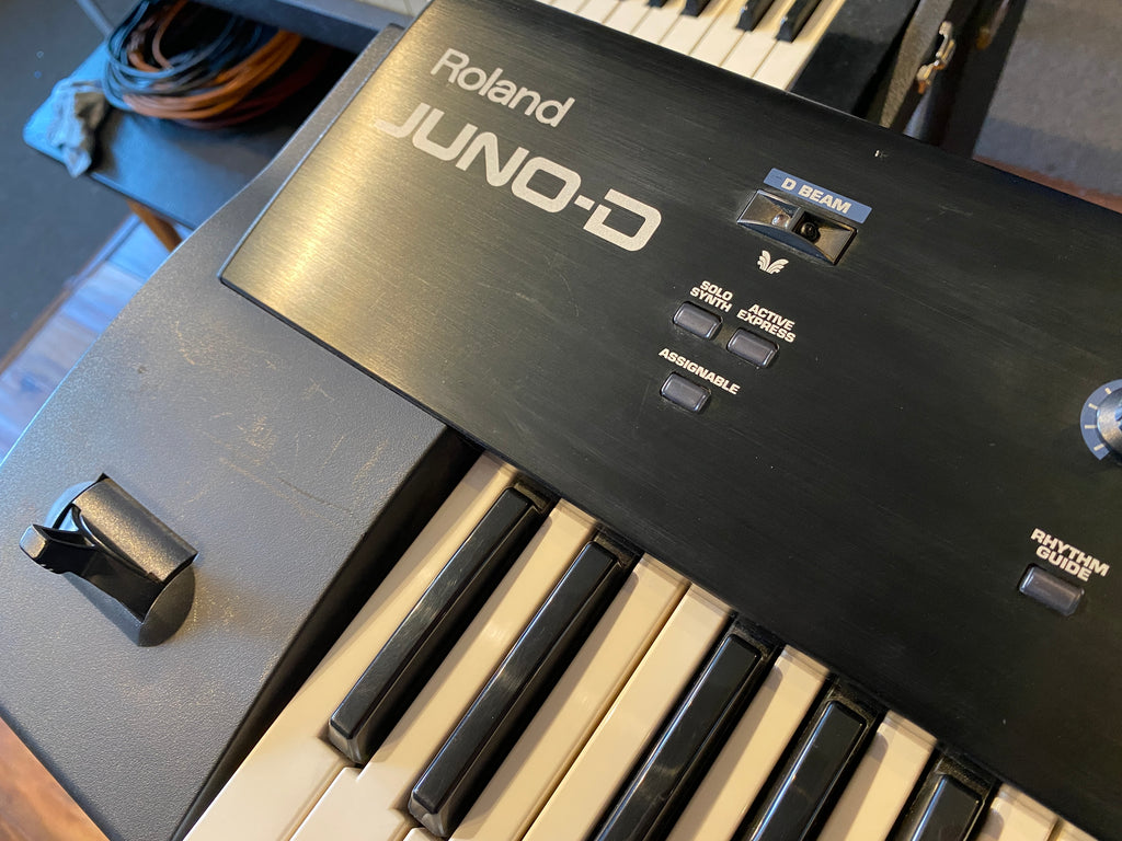 Roland Juno-D 61-Key Synthesizer Keyboard 2004