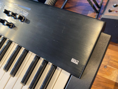 Roland Juno-D 61-Key Synthesizer Keyboard 2004