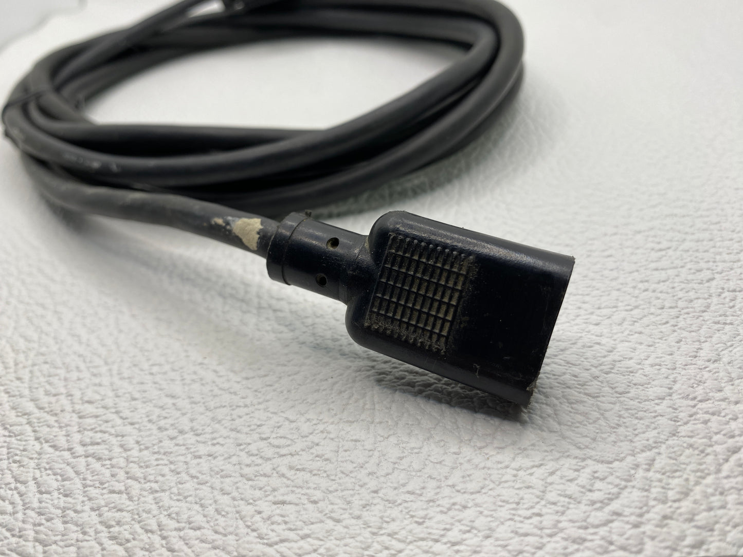 Wurlitzer 9’ Vintage 3-Prong Oval Power Cable for Model 200 and Early 200a