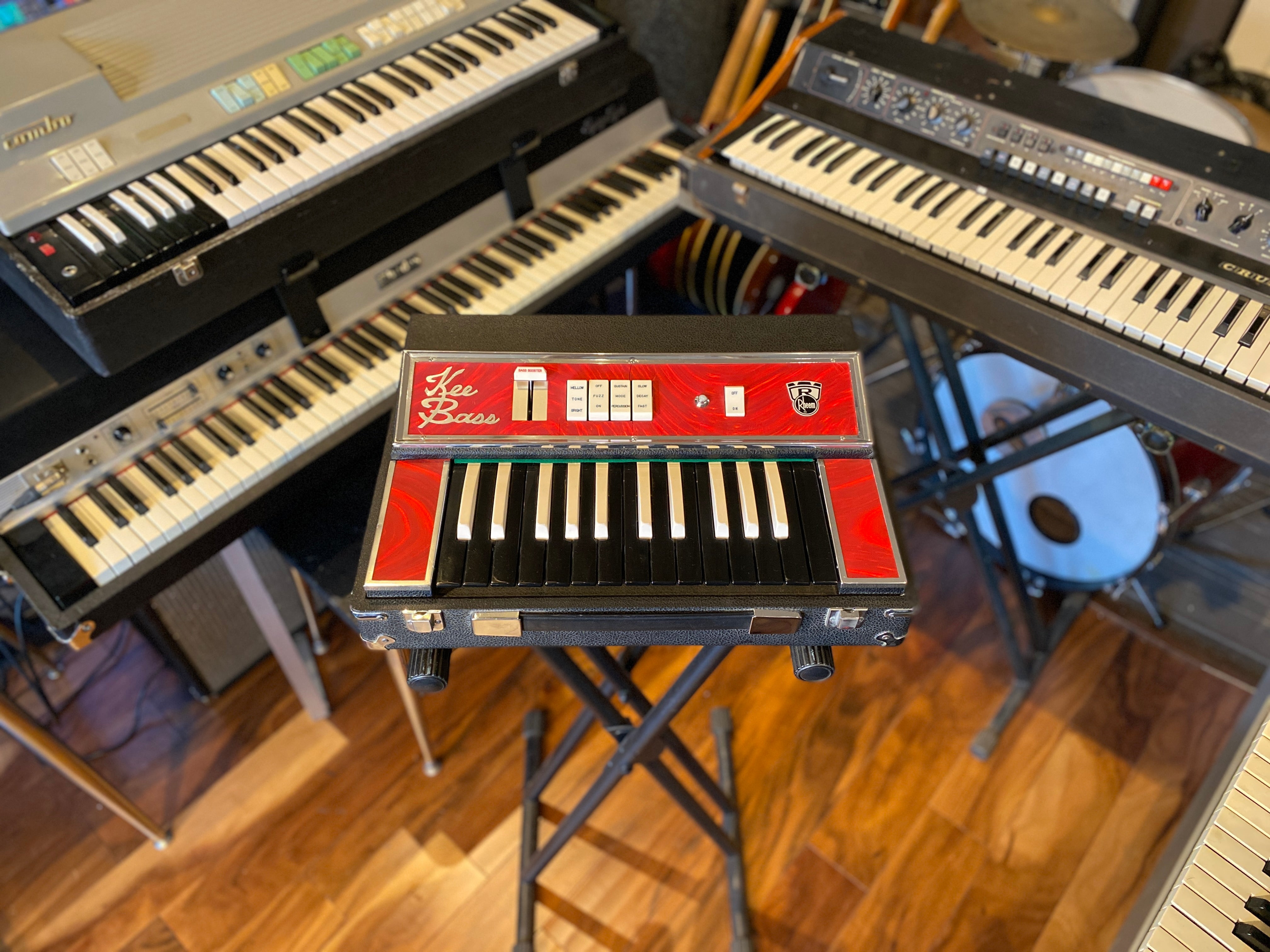 Keyboards For Sale – Custom Vintage Keyboards