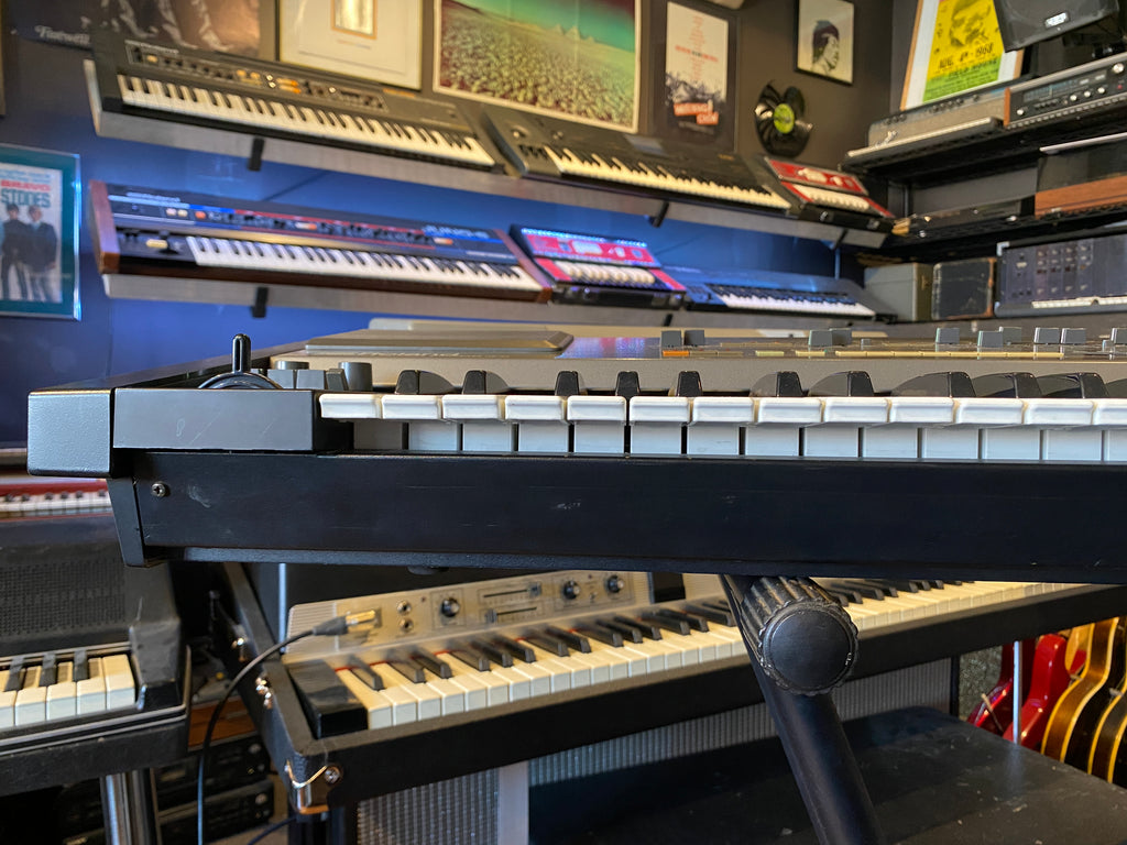 Vintage Keyboard Stack Roland HS-60 Vintage 61-Key Polyphonic Synthesizer Keyboard 1985 Pro S ...