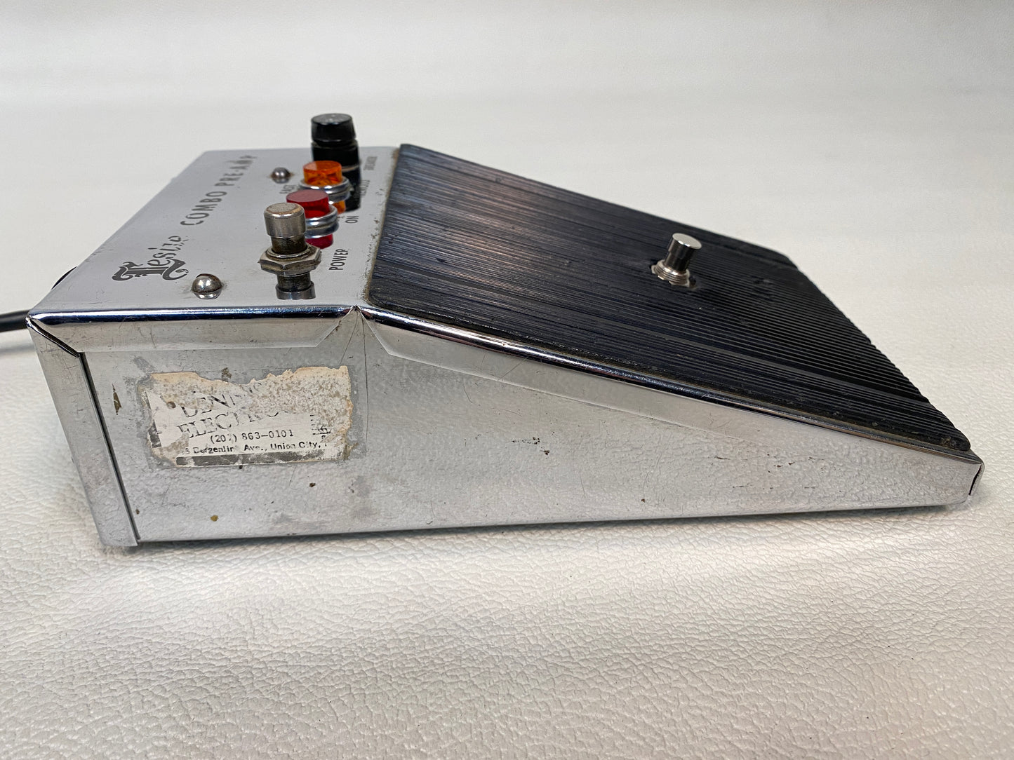 leslie guitar pedal Leslie Combo Pre-Amp Vintage Footswitch Pedal Model 020875 for 145 / 1 – Custom Vintage Keyboards