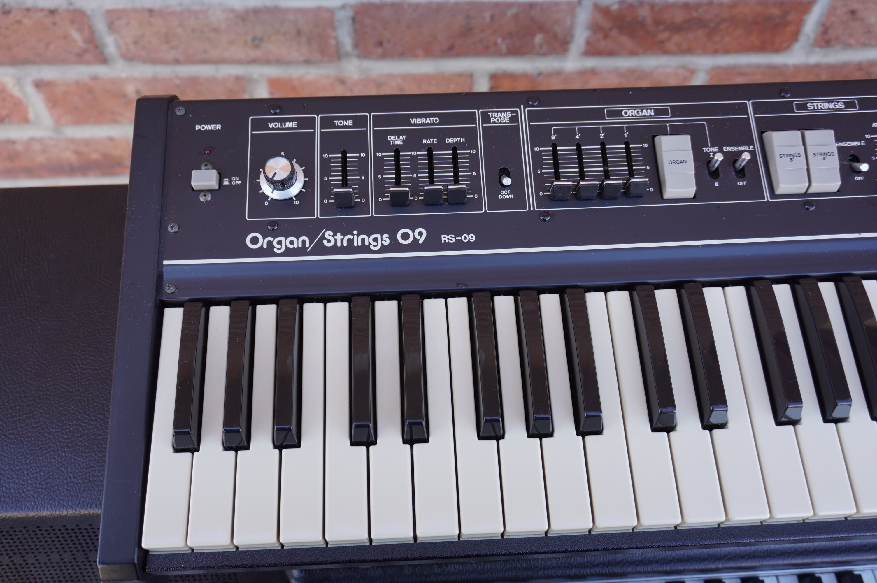 Roland RS-09 Organ Strings ケース付 XZ 3673 MATRIXSYNTH: Roland RS-09 Organ Strings 09 Synthesizer