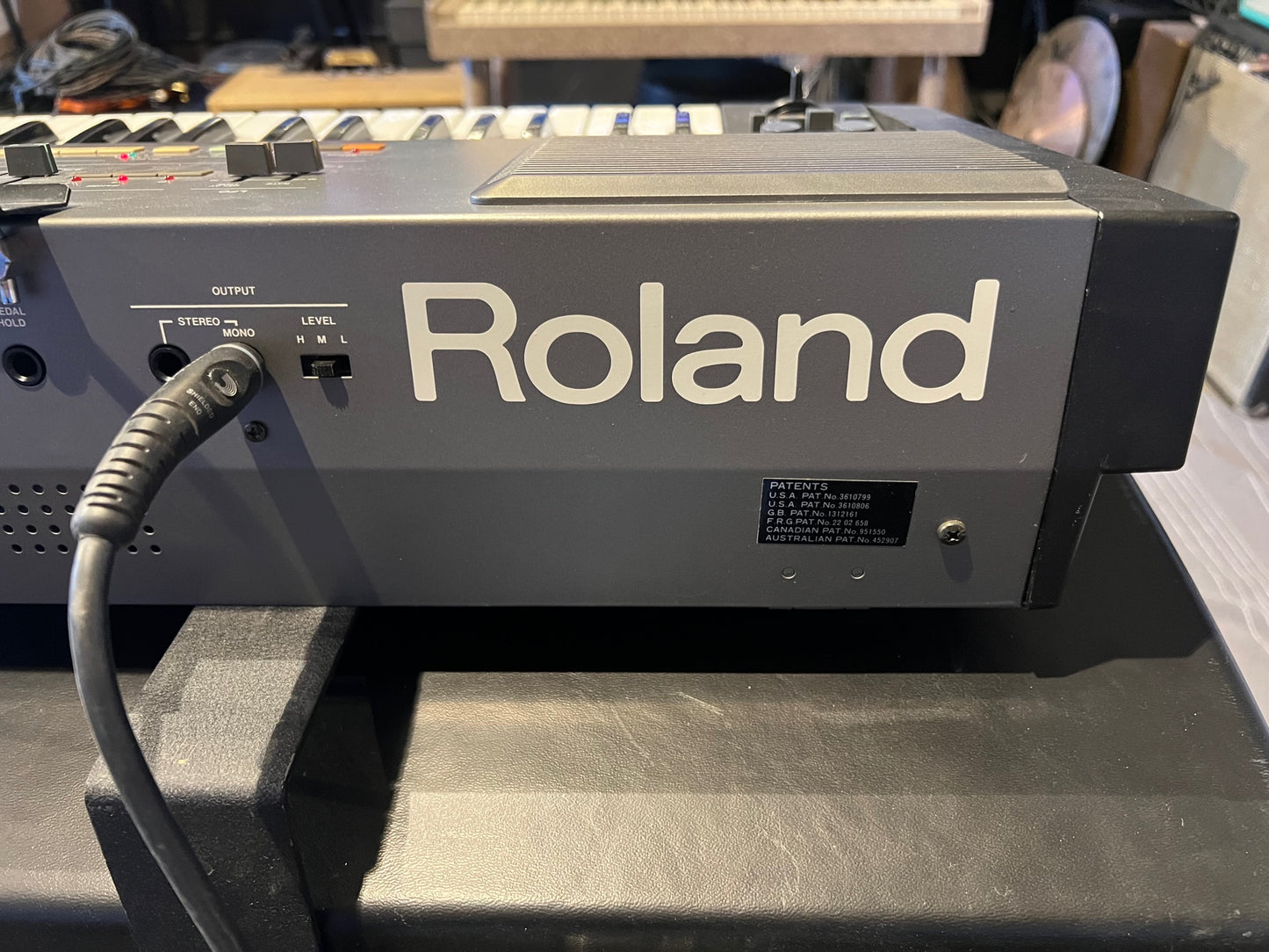 Roland HS-60 (Juno 106 s) Synth Plus