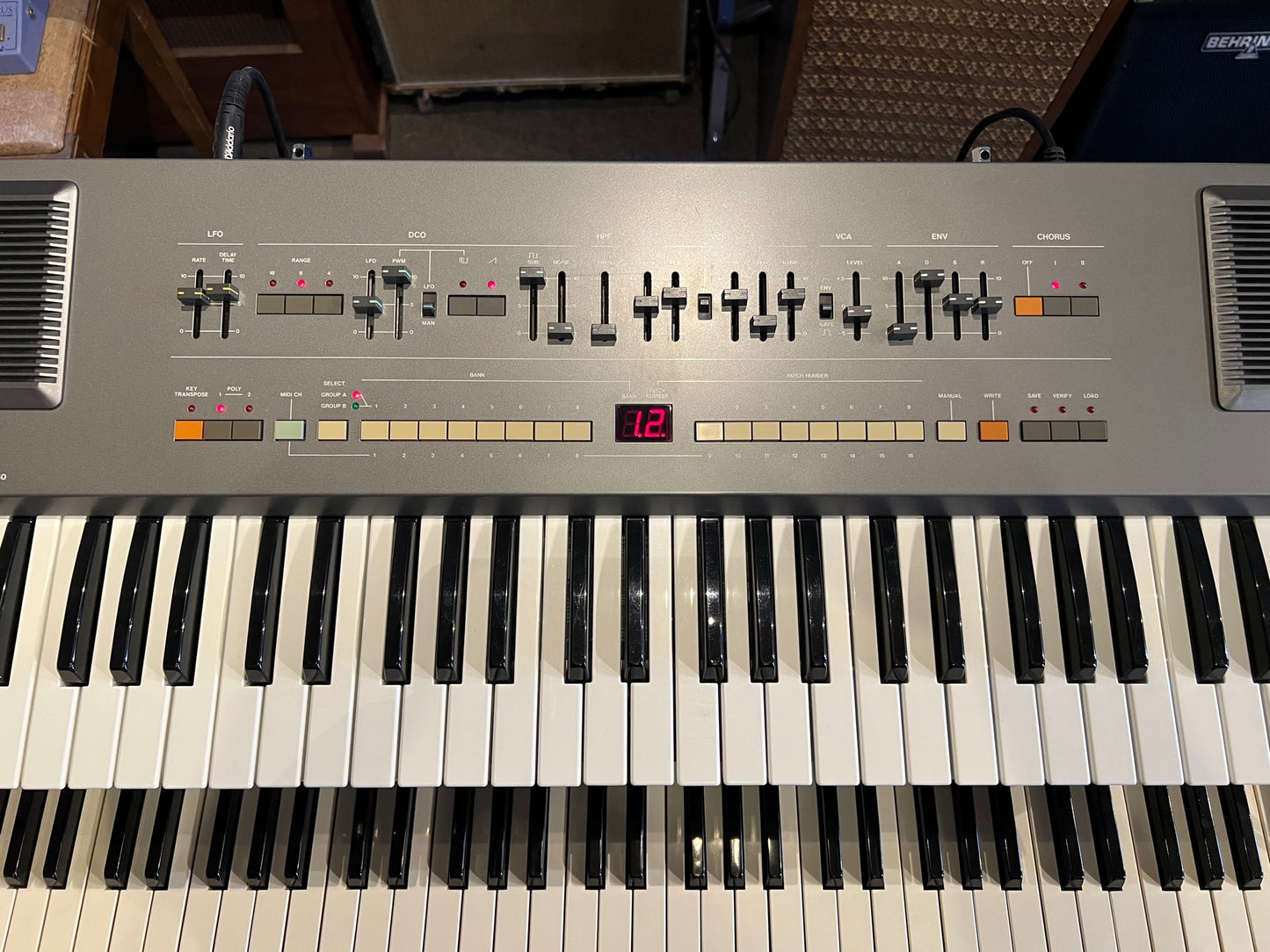Roland HS-60 (Juno 106 s) Synth Plus