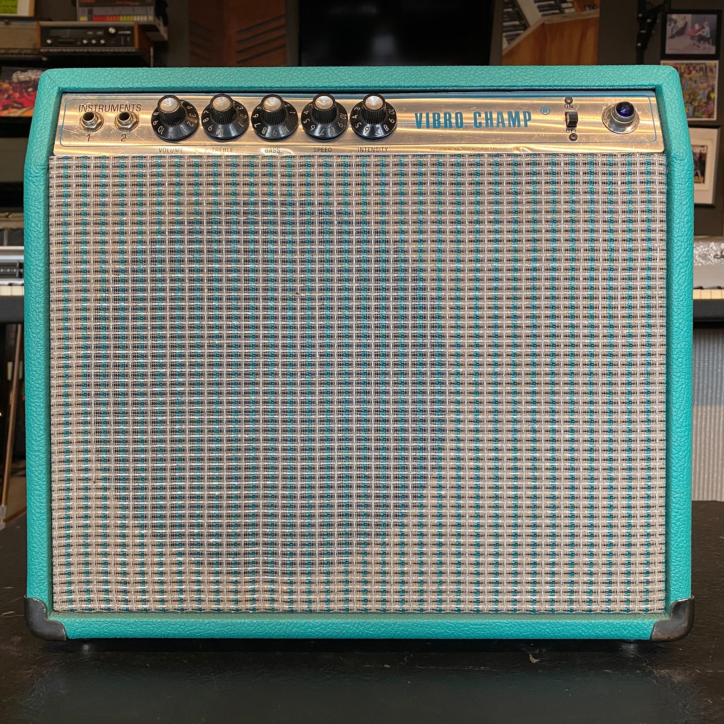 Fender Vibro Champ 6W 1x10" Tube Combo Amp Custom Seafoam Green Cab 1976 Silver