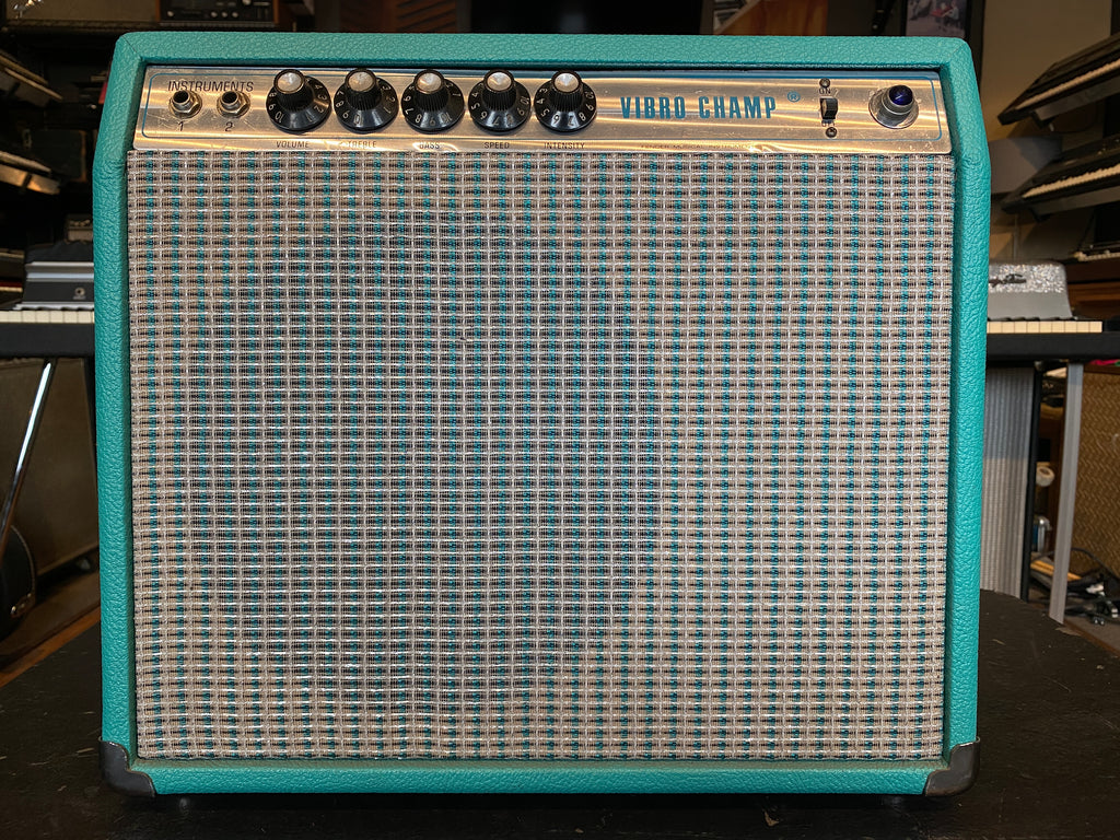 Fender Vibro Champ 6W 1x10" Tube Combo Amp Custom Seafoam Green Cab 1976 Silver