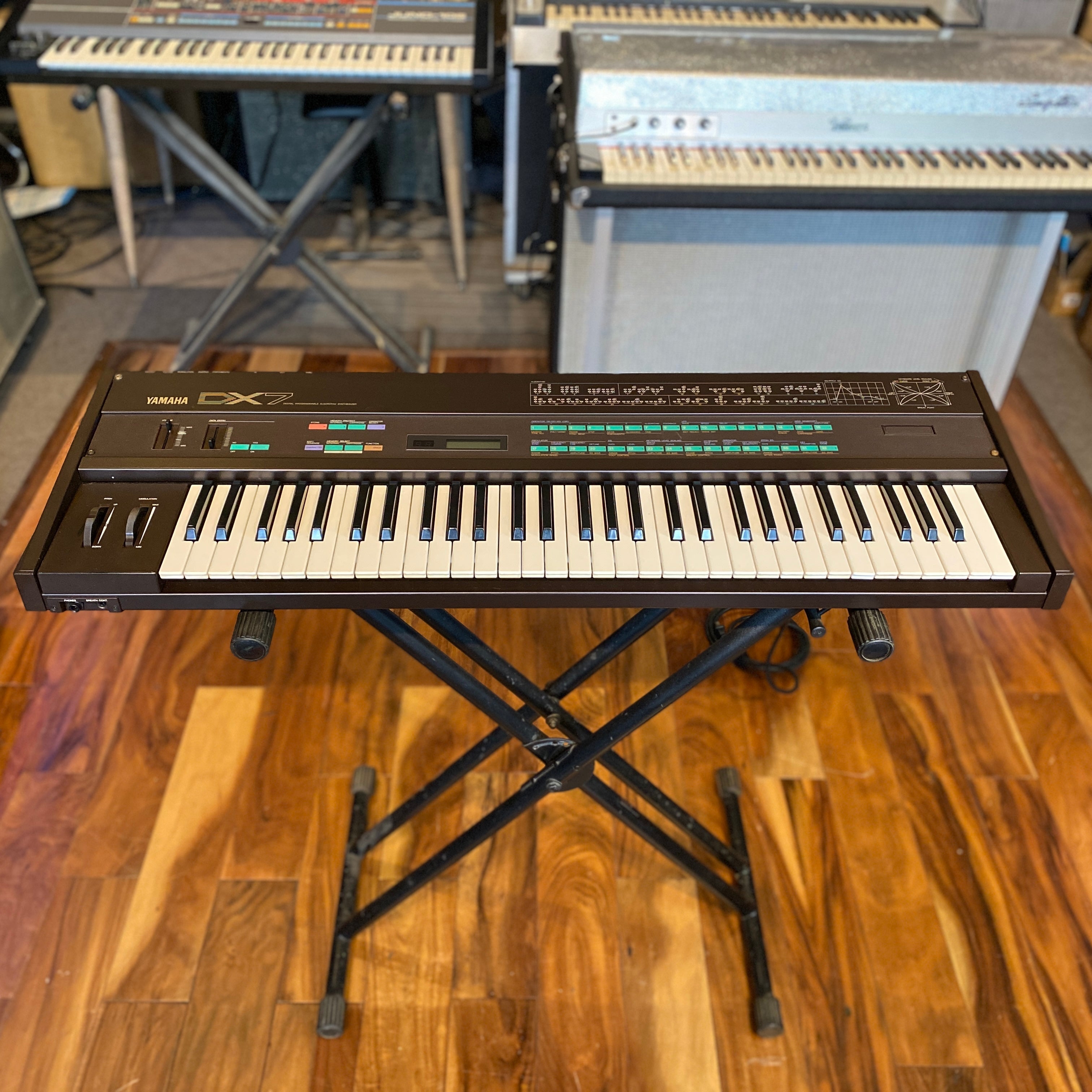Dx7 Keyboard Yamaha DX7 Vintage 61-Key Digital FM Synthesizer Keyboard 1980s Pro Se ...