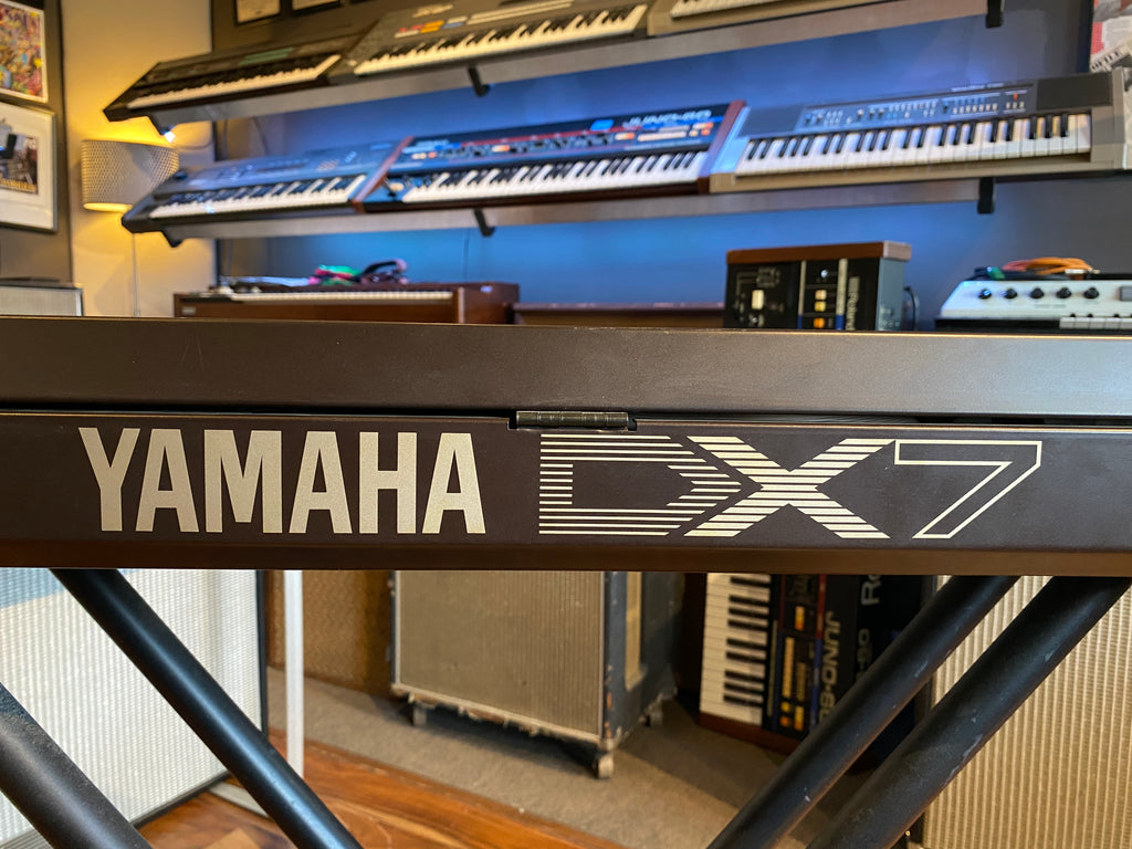 Dx7 Keyboard Yamaha DX7 Vintage 61-Key Digital FM Synthesizer Keyboard 1980s Pro Se ...