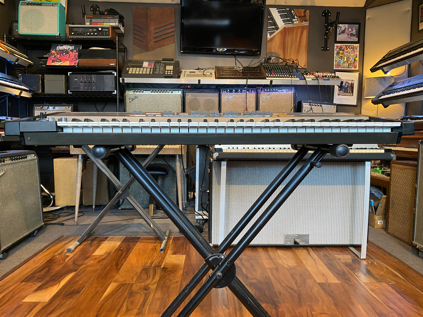 Roland Juno-106 61-Key Vintage Polyphonic Synthesizer Keyboard 1984 Pro Serviced