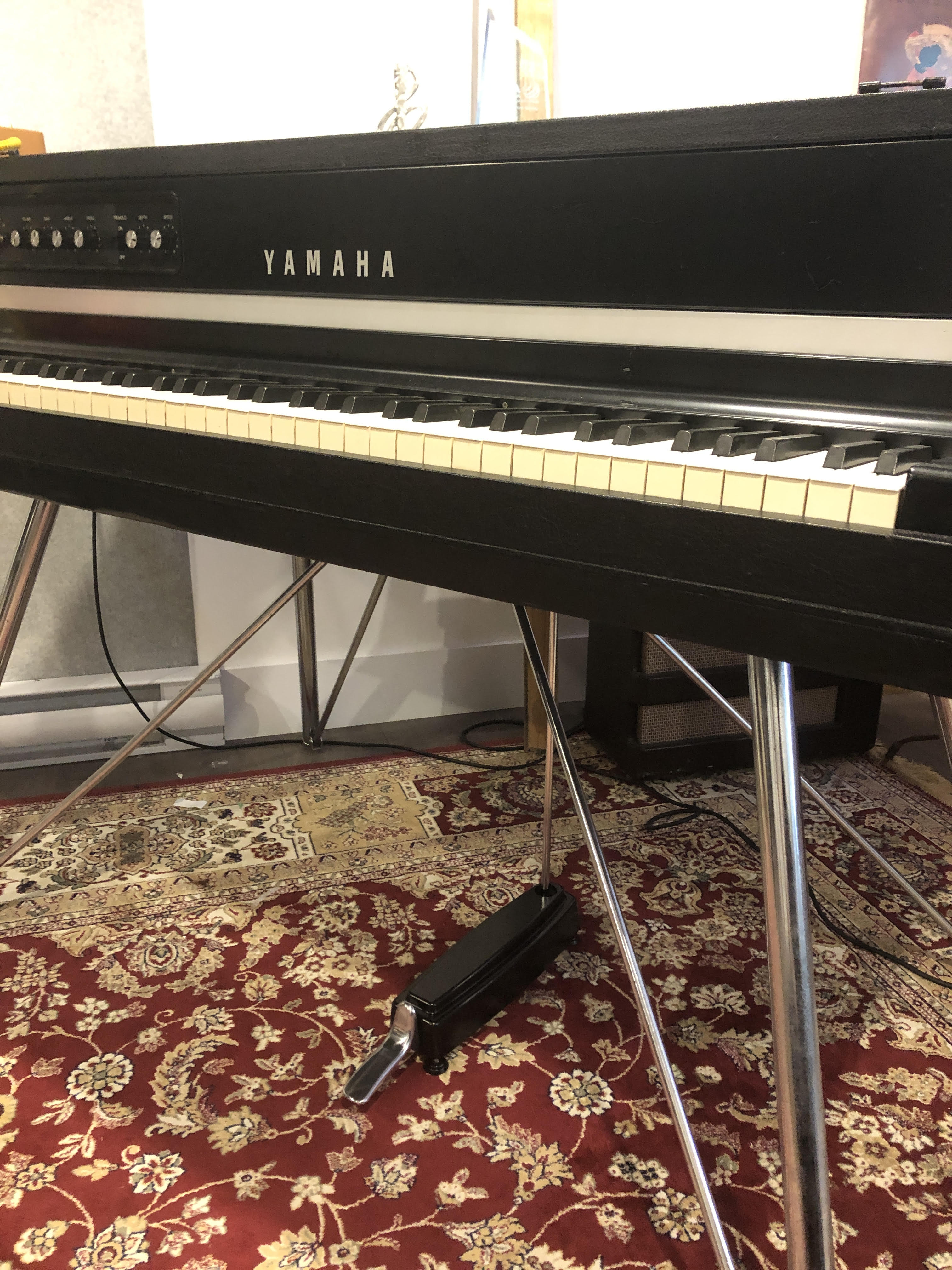 Fender Rhodes & Rhodes Parts – Custom Vintage Keyboards